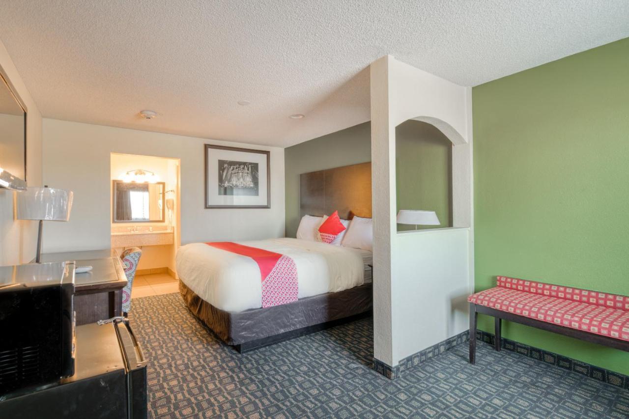 Oyo Hotel Rosenberg Tx I-69 외부 사진