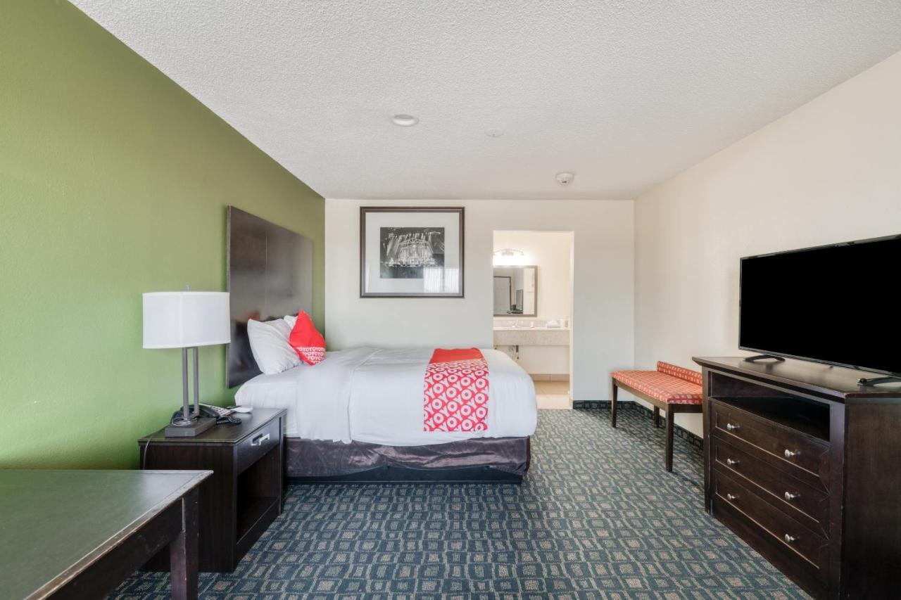 Oyo Hotel Rosenberg Tx I-69 외부 사진
