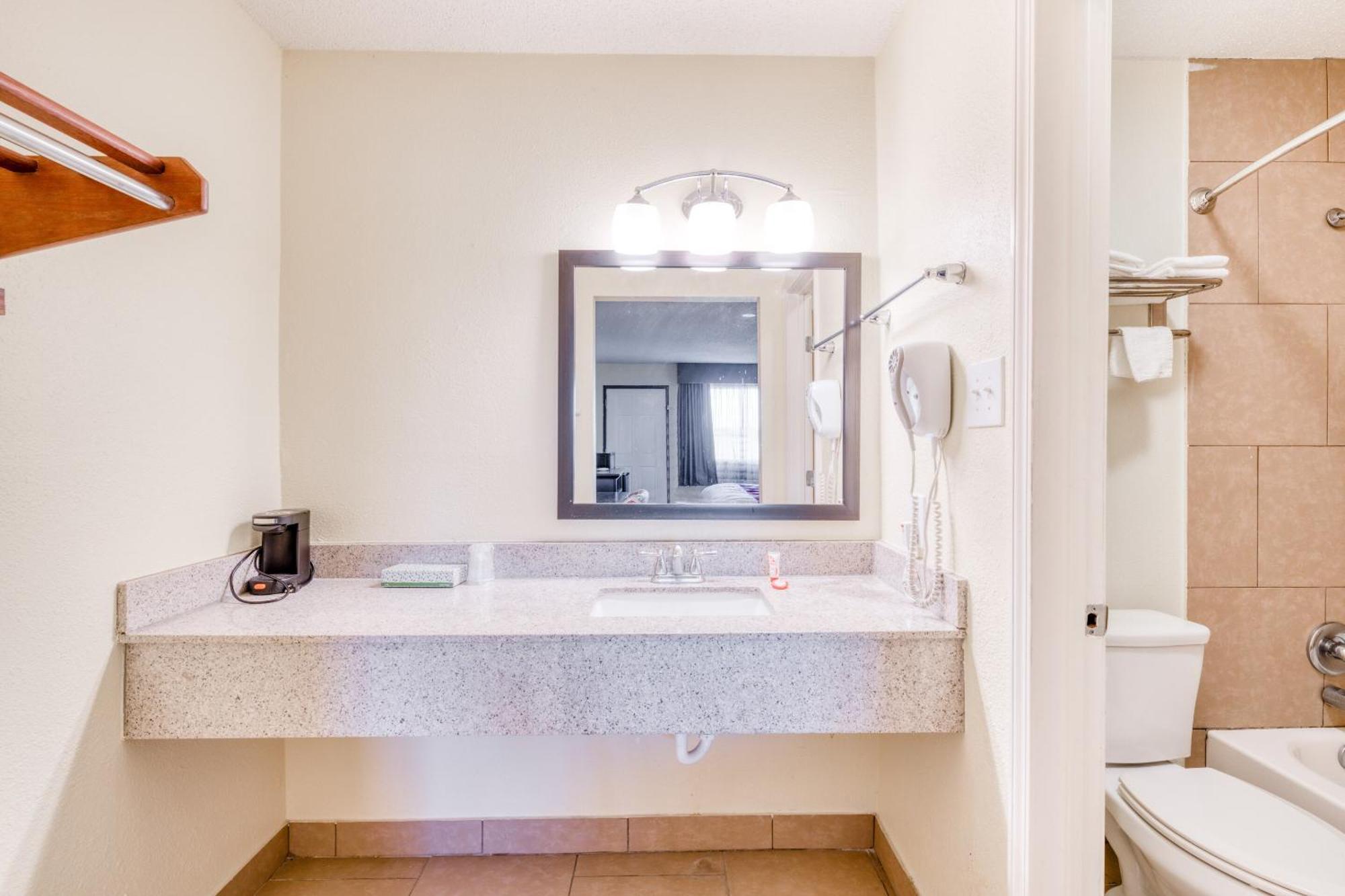 Oyo Hotel Rosenberg Tx I-69 외부 사진