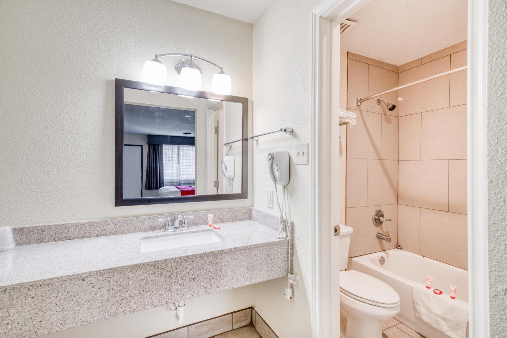 Oyo Hotel Rosenberg Tx I-69 외부 사진